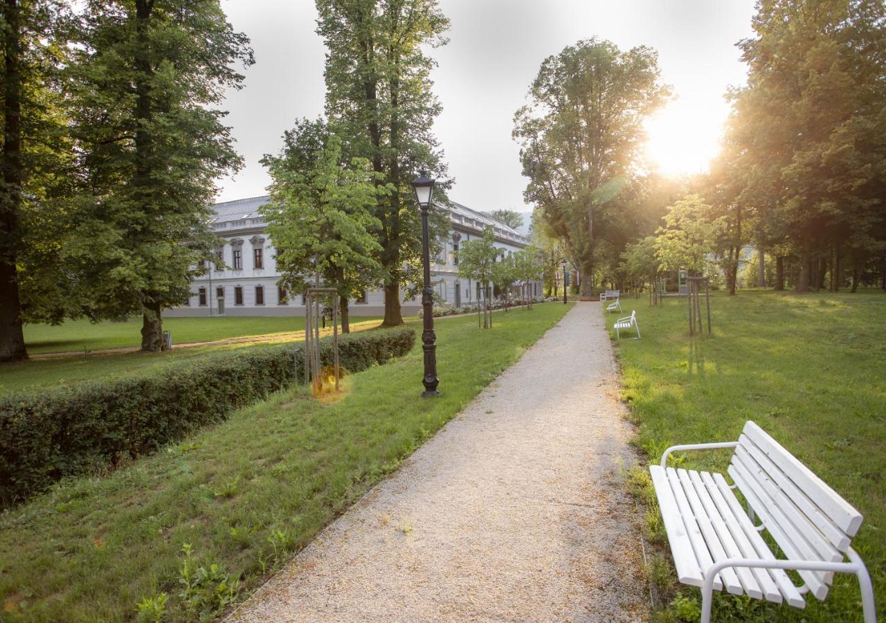 Hotel Gino Park Palace Povazska Bystrica Exterior foto