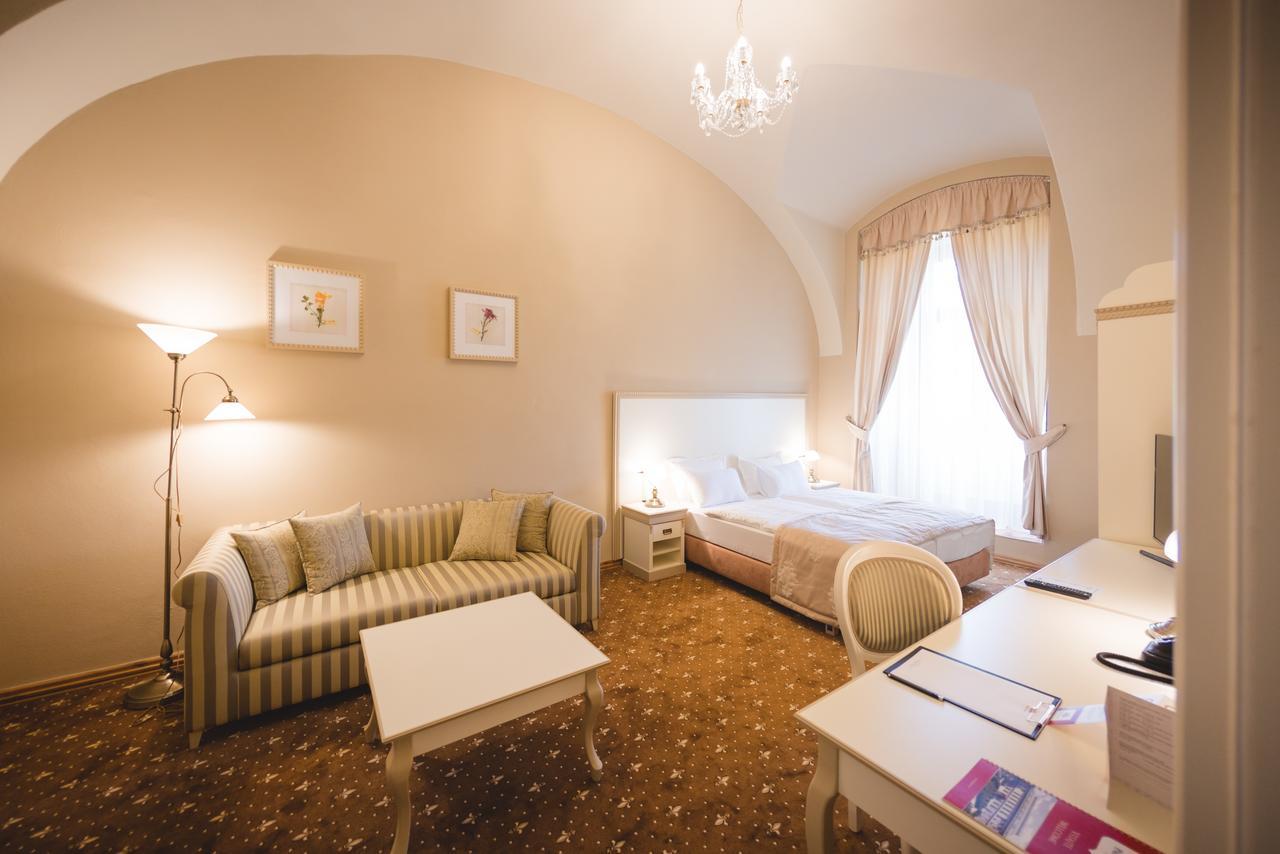 Hotel Gino Park Palace Povazska Bystrica Exterior foto